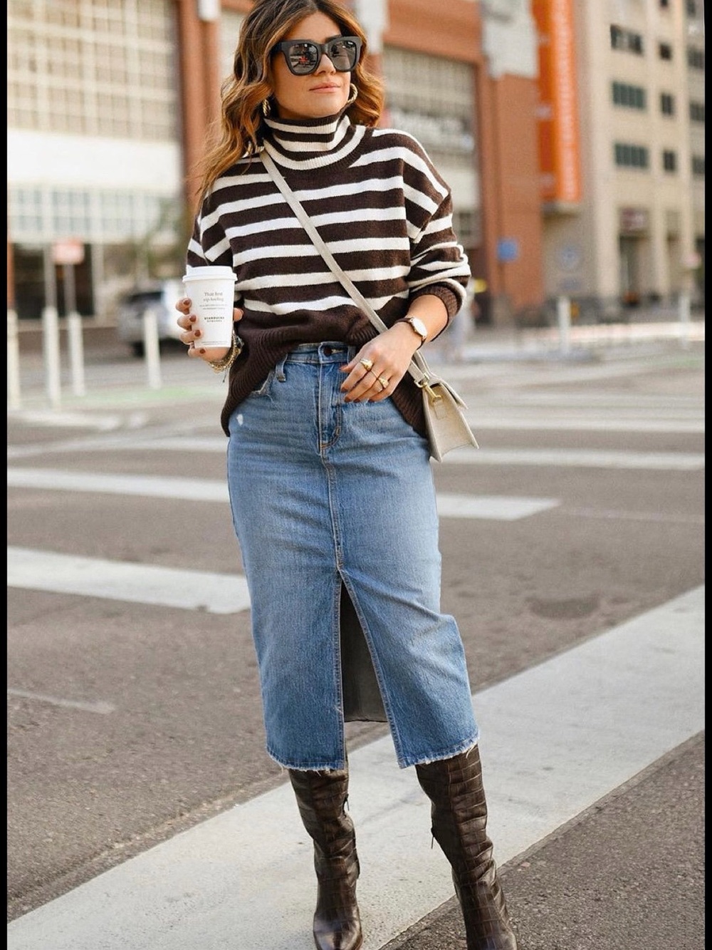 Universal Thread Blue Straight-Leg Jeans with Front Slit